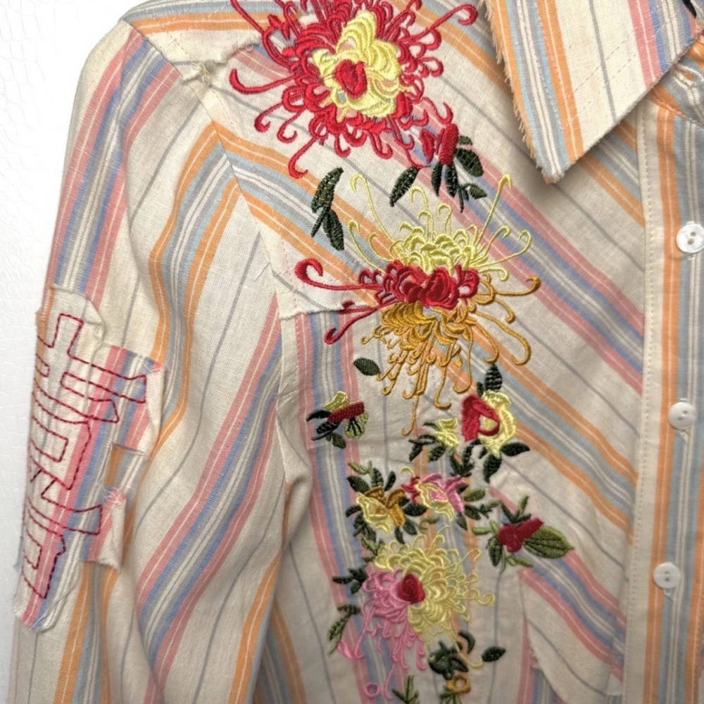 AZI Embroidered Stripe Blouse Western Boho Floral Detail Raw Hem M - Picture 5 of 13